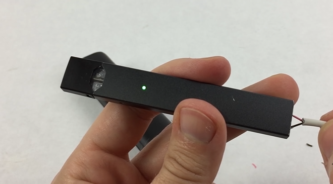 How To Charge A Disposable Vape With An iPhone Charger